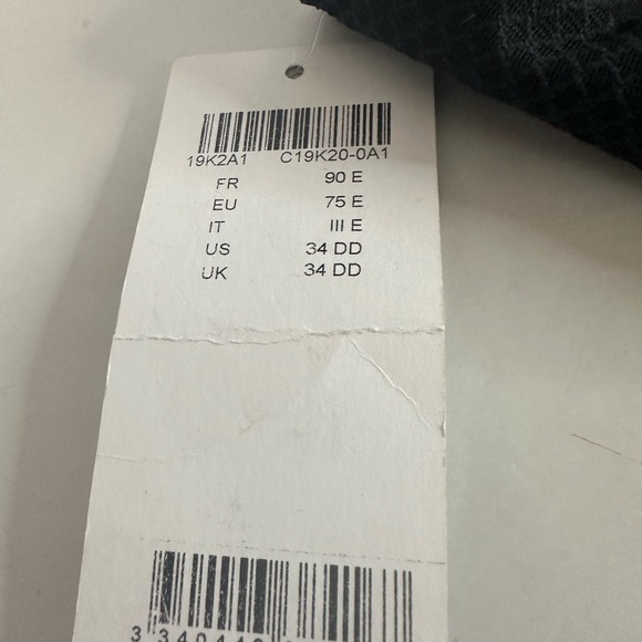 Chantelle Black Sheer Underwire Bra - Picture 11 of 11